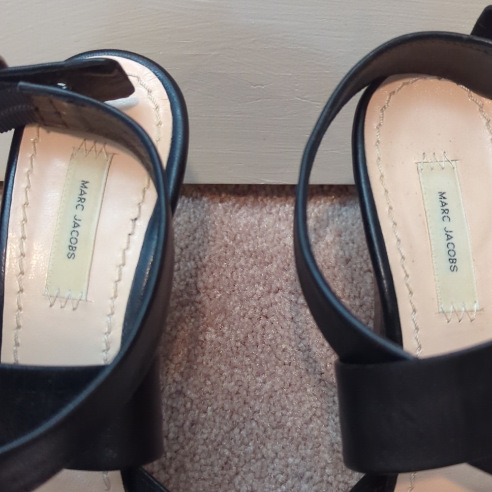 Marc Jacobs Peep Toe Leather Heels Size 8.5-9 USA or 39 EU - Picture 7 of 11